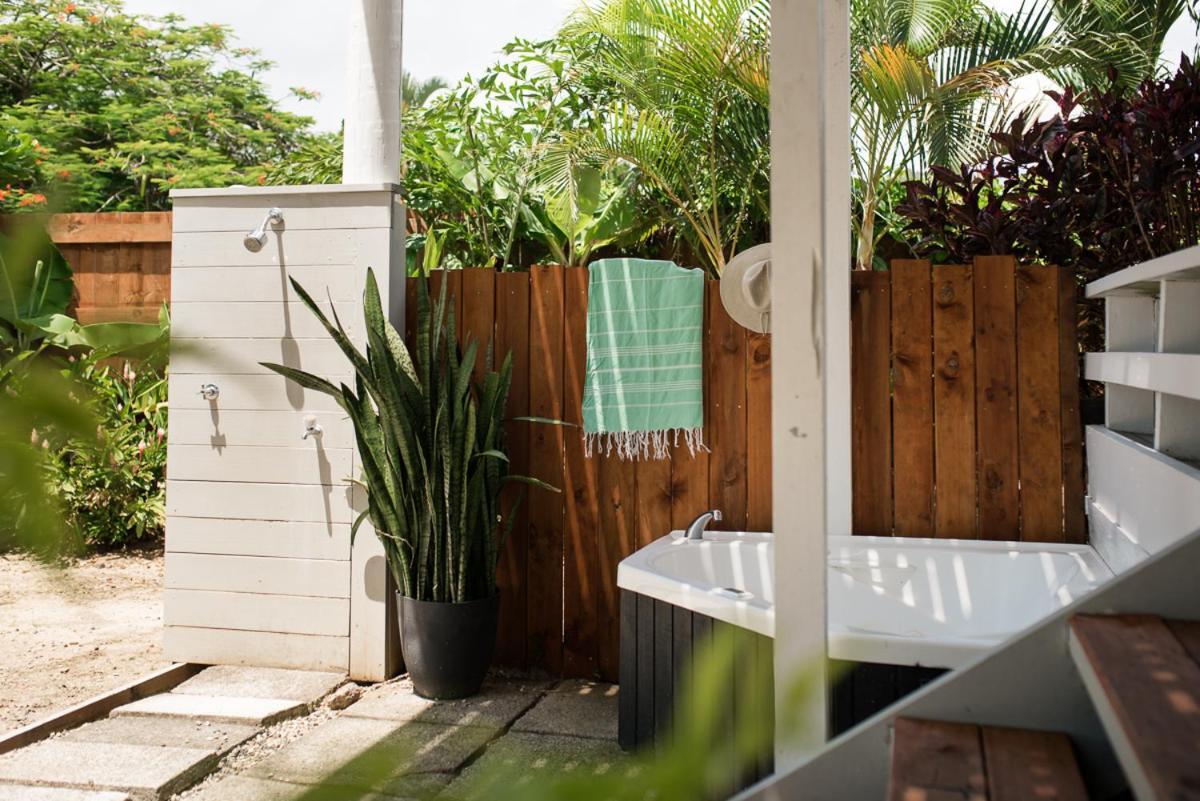 B'S Beach House On Muri Lagoon Rarotonga Exterior photo